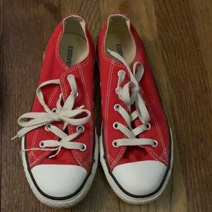 Converse size 2.5 girls GUC!